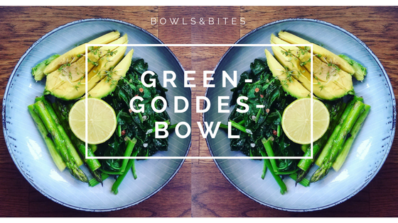 Green-Goddess-Bowl mit Avocado