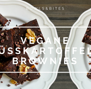 Vegane Süßkartoffel-Brownies mit Kakao-Nibs, Mandeln und Raw-Kakao. Glutenfrei. Laktosefrei. Eifrei by bowlsnbites.com