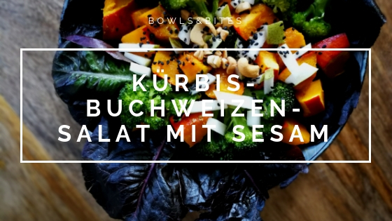 Kürbis-Buchweizen-Salat mit Kohlrabi, Sesam & Cashews . Leckeres Kürbis Rezepte auf bowlsnbites.com
